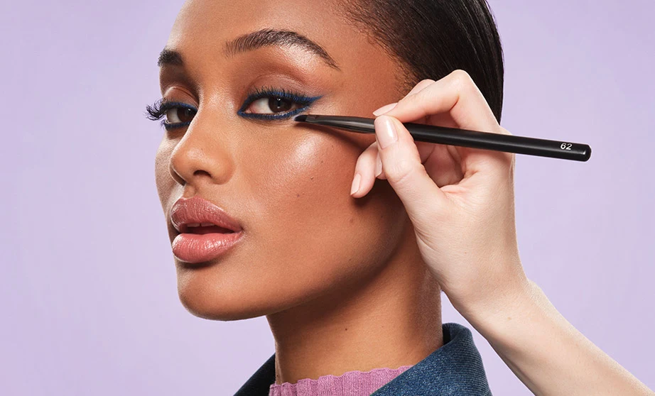 10 astuces maquillage inratables pour débutantes